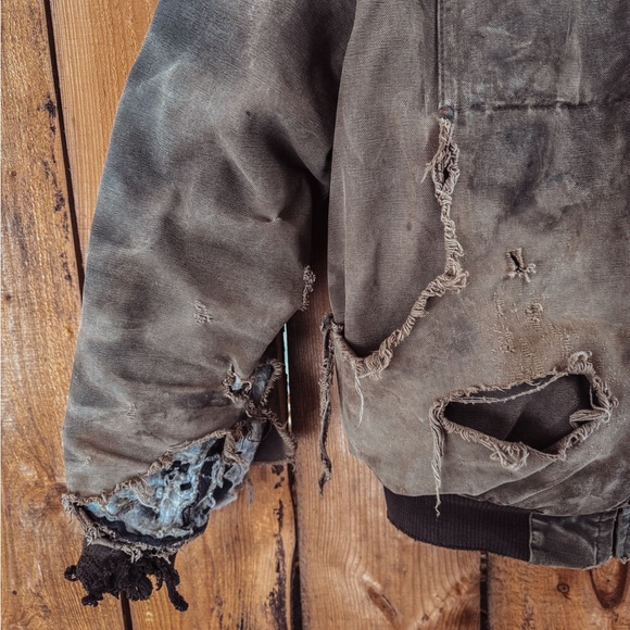 Tough Duck Distressed Work Jacket – Rugged & Worn - Picture 3 of 10